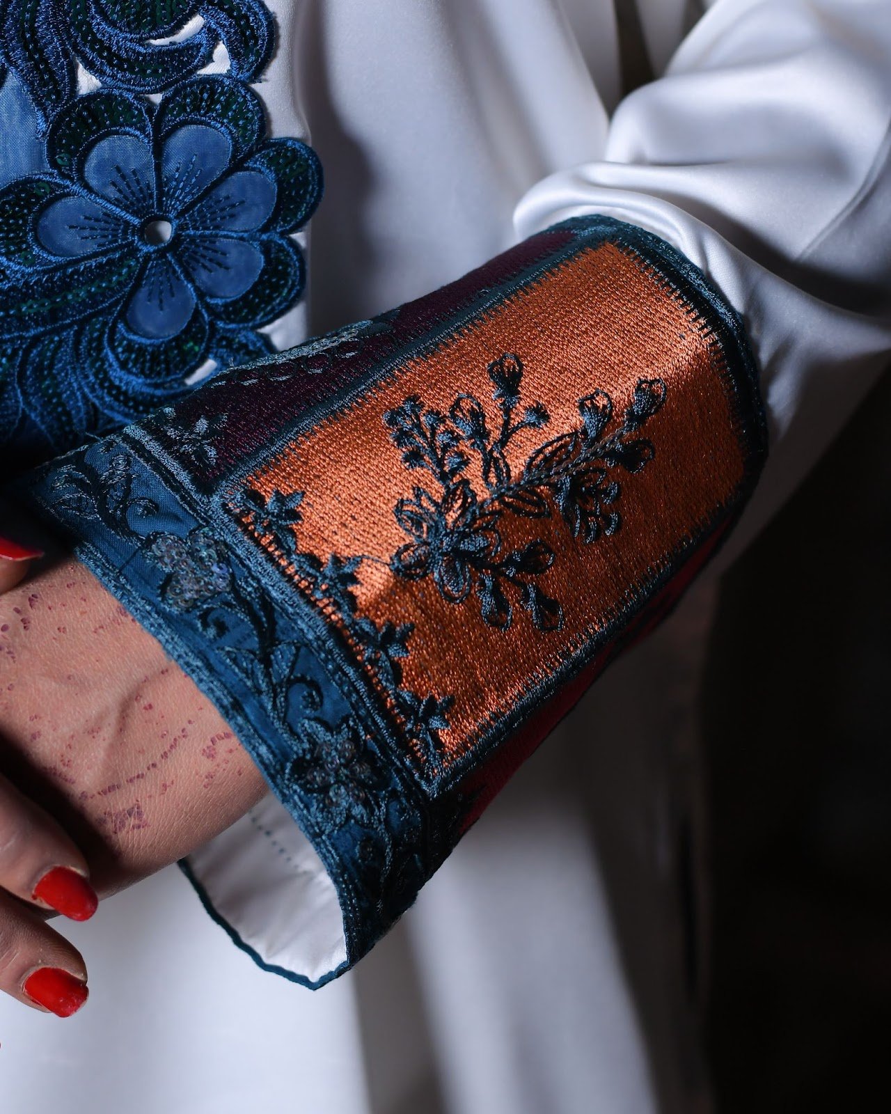 Elegant White Silk Suit with Designer Patches - Image 4