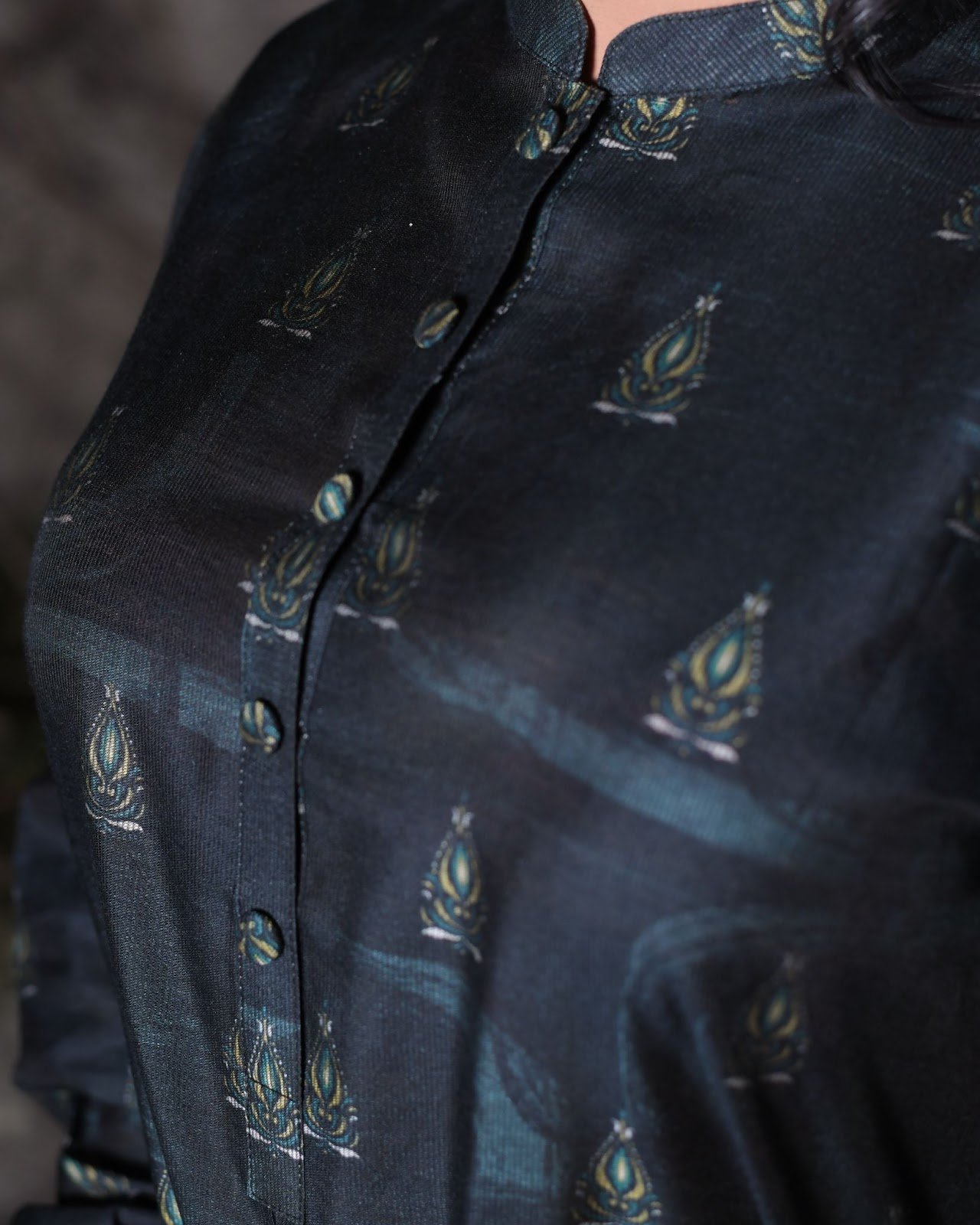 Geometric Print Greenish-Black Everyday Khadi Suit - Image 2