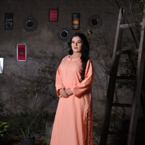 Scallop Edge Peach Chikankari Capri Suit